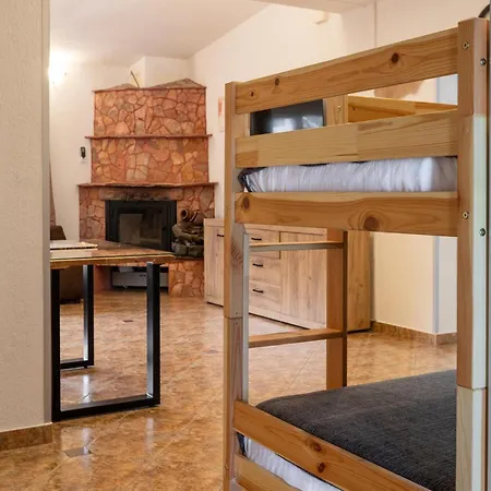 Apartmán Oz's Coutryside Oasis With Private Pool Srinjine