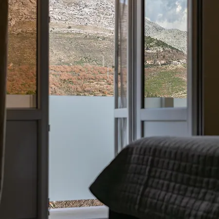 Oz's Coutryside Oasis With Private Pool Apartmán *