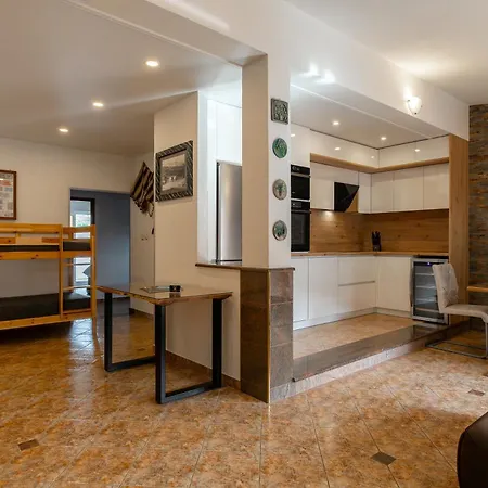 Oz's Coutryside Oasis With Private Pool Apartmán Srinjine