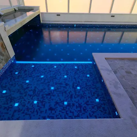Oz's Coutryside Oasis With Private Pool Apartmán Srinjine