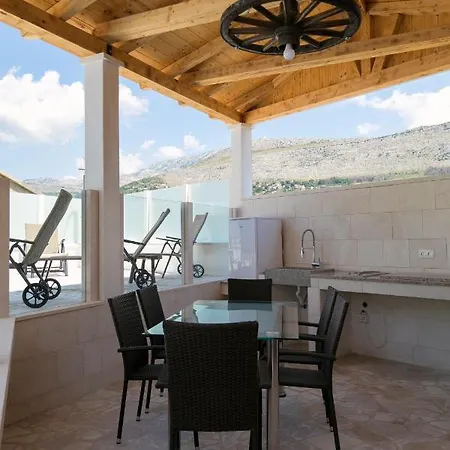 Oz's Coutryside Oasis With Private Pool Srinjine