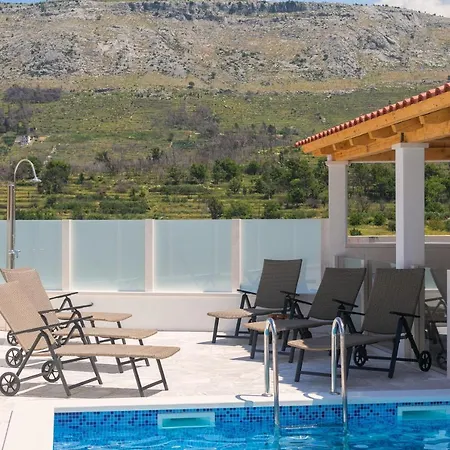 Oz's Coutryside Oasis With Private Pool * Srinjine