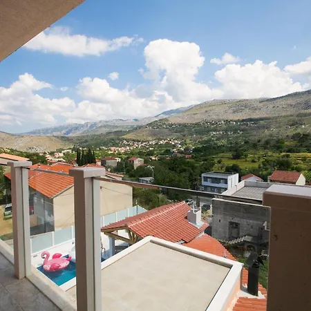 Oz's Coutryside Oasis With Private Pool Apartmán *