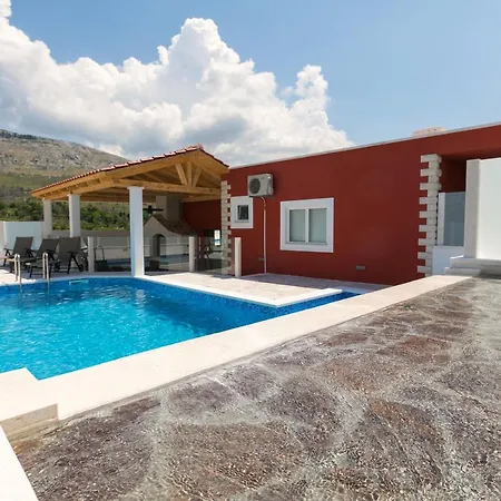 Oz's Coutryside Oasis With Private Pool Apartment *